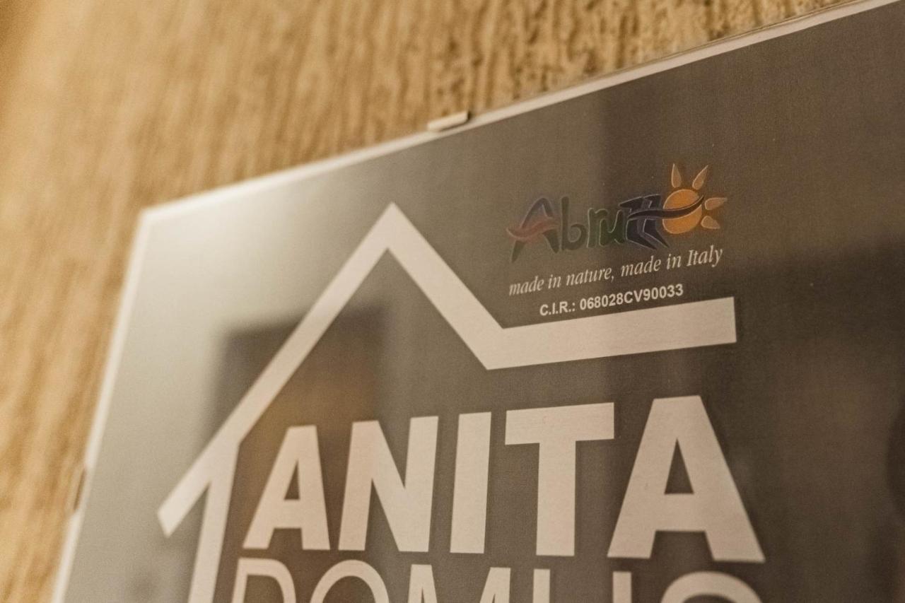 Anita Domus - Appartamento Con Vista A เปสการา ภายนอก รูปภาพ